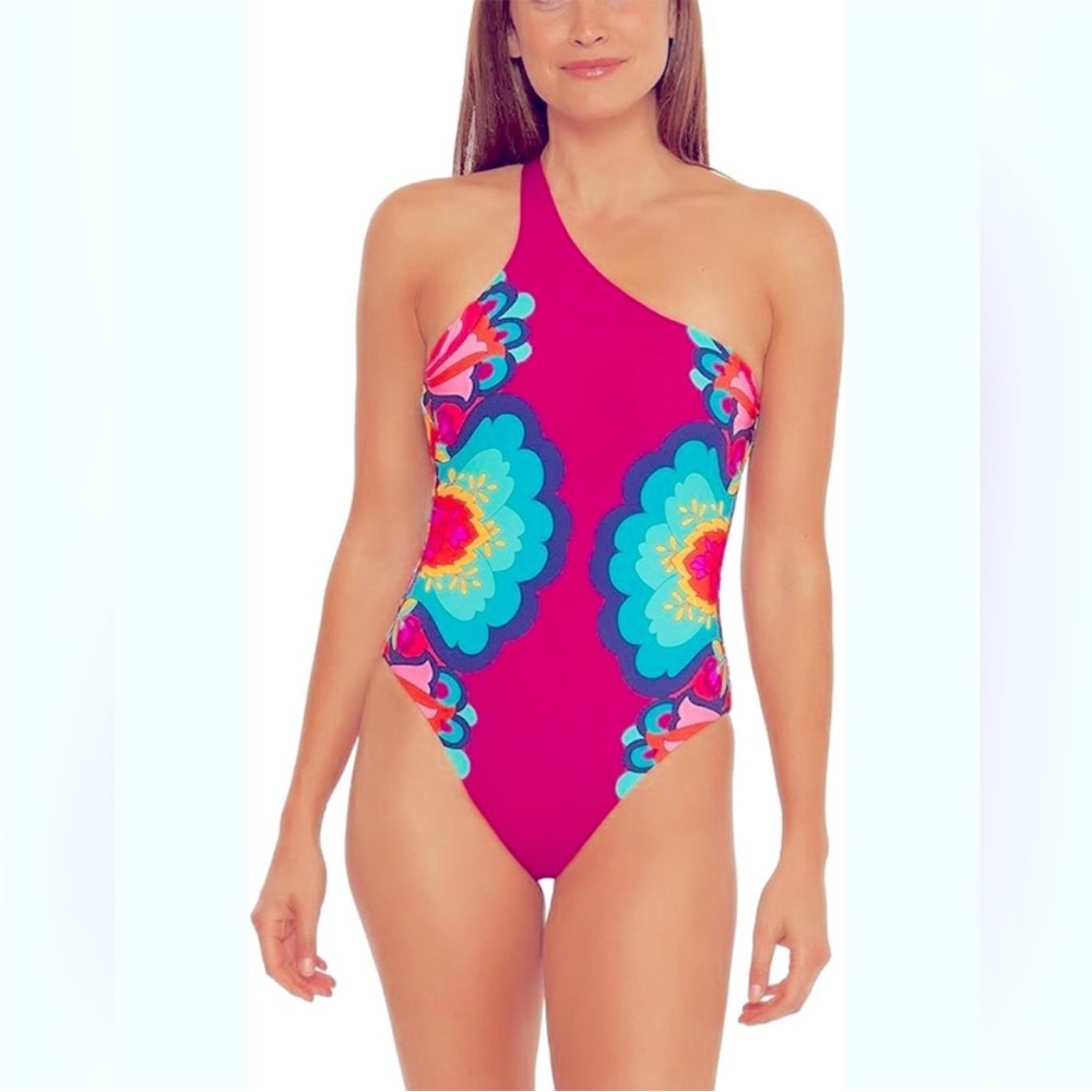 Trina Turk standard medallion Vibrant Pink One-Shoulder Swimsuit size medium